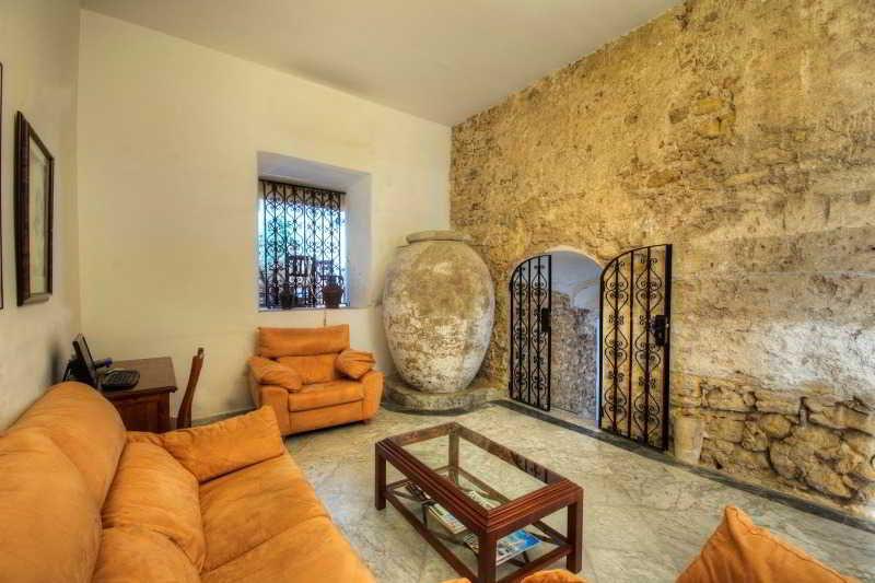 Hotel Tugasa Casa Palacio Medina Sidonia מראה חיצוני תמונה